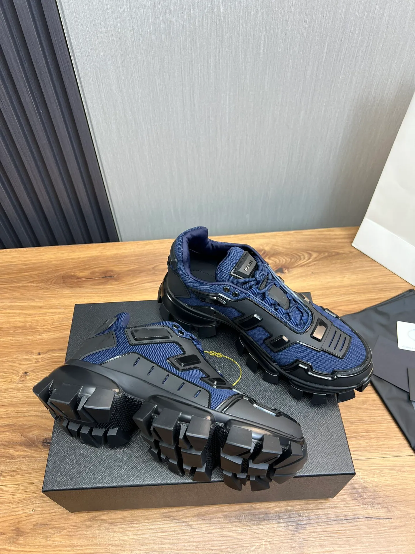 Men's shoes 💰620💰 [PRADA] Hot-selling thick-soled shoes 🔥 Available all year round ✔️Official website synchronization Original fly-knit film fabric + cowhide lining, 1⃣️:1⃣️reproduction, original sole, 38-45 (45 made to order, non-refundable)